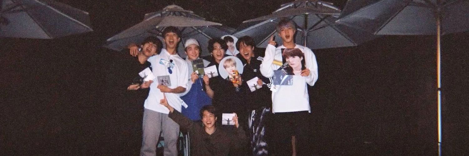 roo5__'s profile banner image