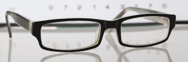 Longton Optical banner