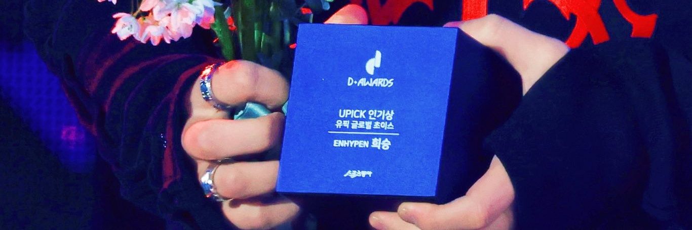 evxnlee🦌💫 banner