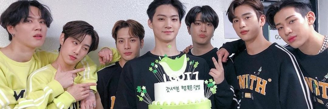 adri21th's profile banner image