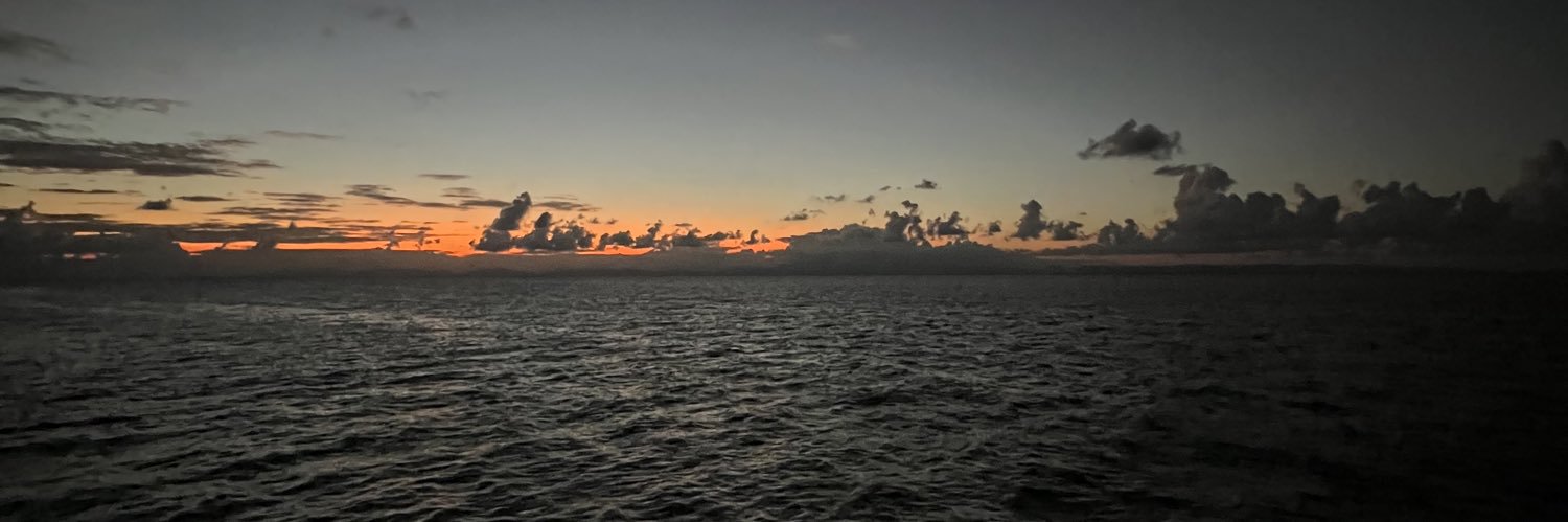 diexmidwestern's profile banner image