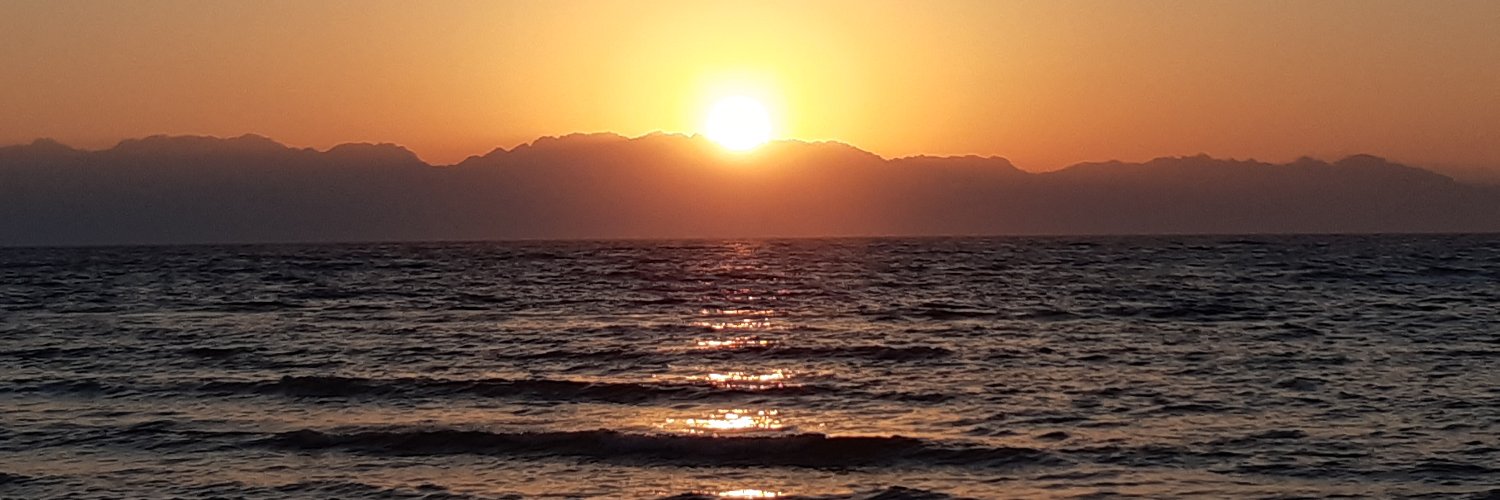 emanradaidah's profile banner image