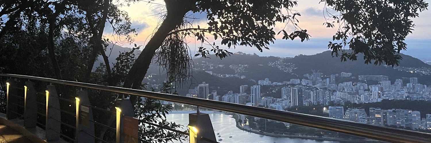 karilaao's profile banner image