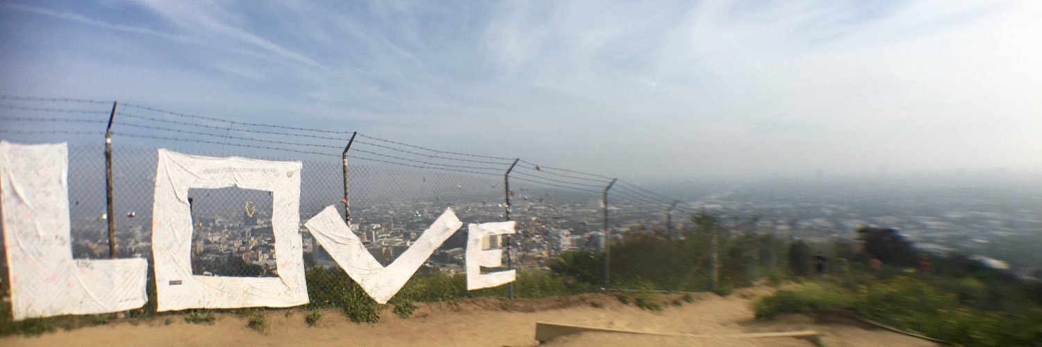 triSARAAtop's profile banner image