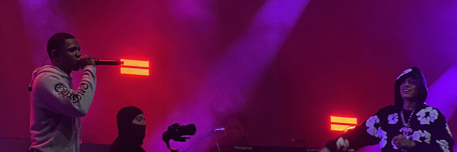 25MANlSHA's profile banner image