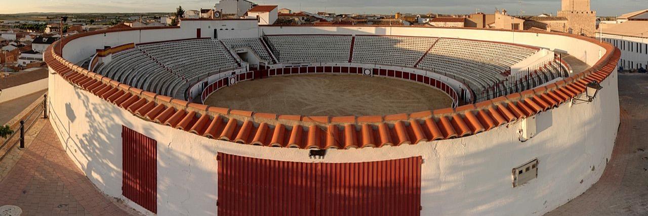 Iniesta_Toros's profile banner image