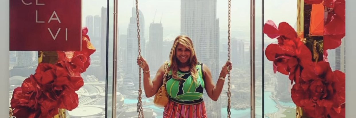 Miss White ✈ banner