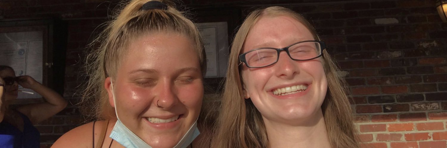 lizzymstrunk's profile banner image