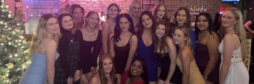 nicoleeevb's profile banner image