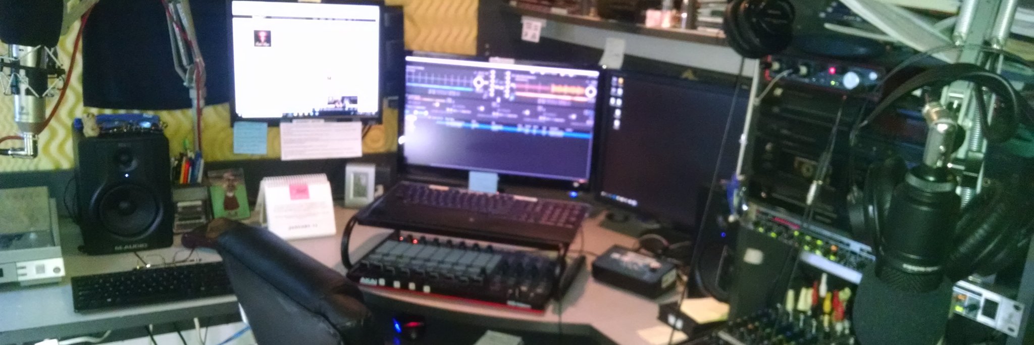 mukradio's profile banner image