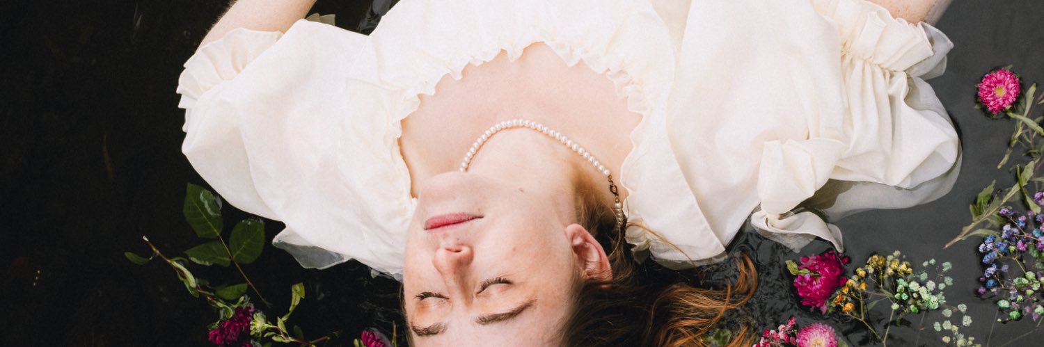 HellaRosella's profile banner image