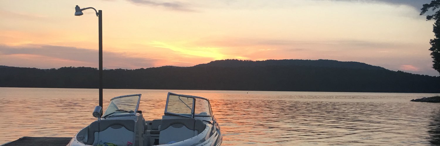 MrsHowardReads's profile banner image