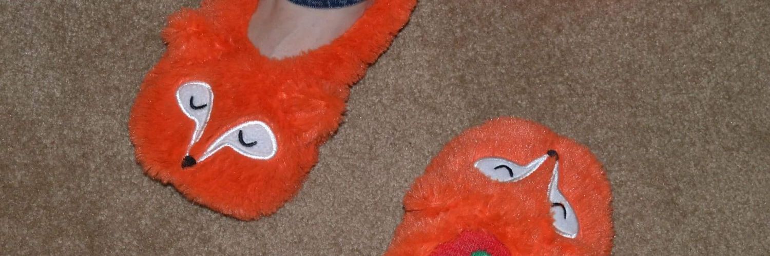 thinkletoes's profile banner image