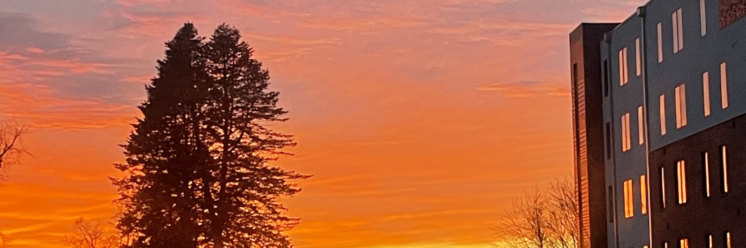smithhhemma's profile banner image