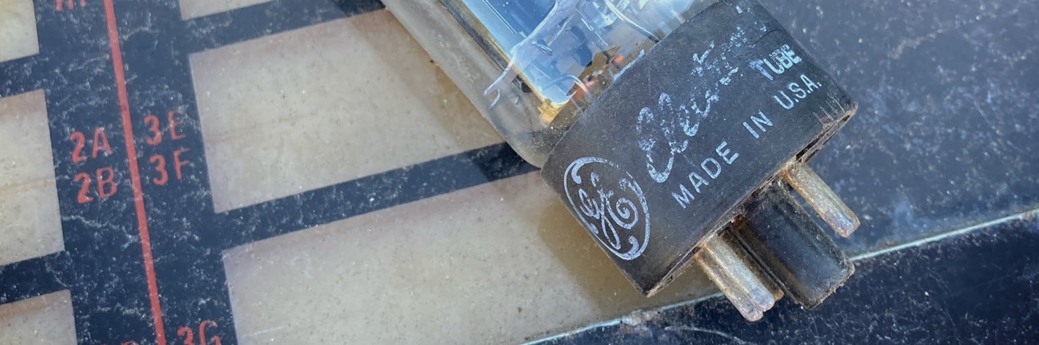 prettynoiselab's profile banner image