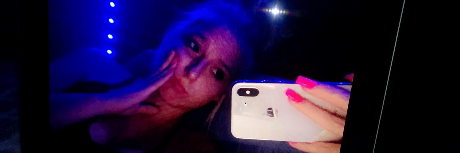 allyrae13's profile banner image