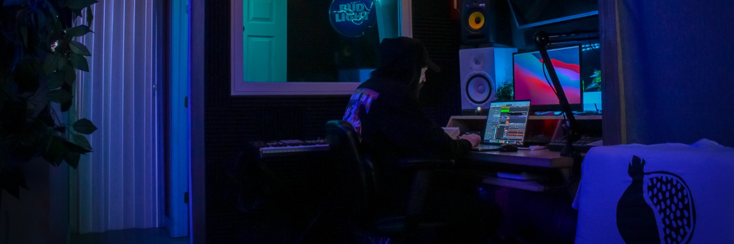 Charlie MixwelH banner