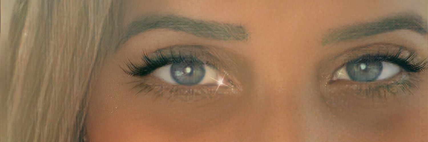 sabrinalary's profile banner image