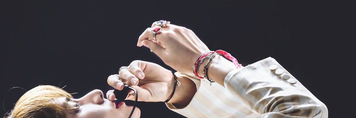 Looove__01's profile banner image