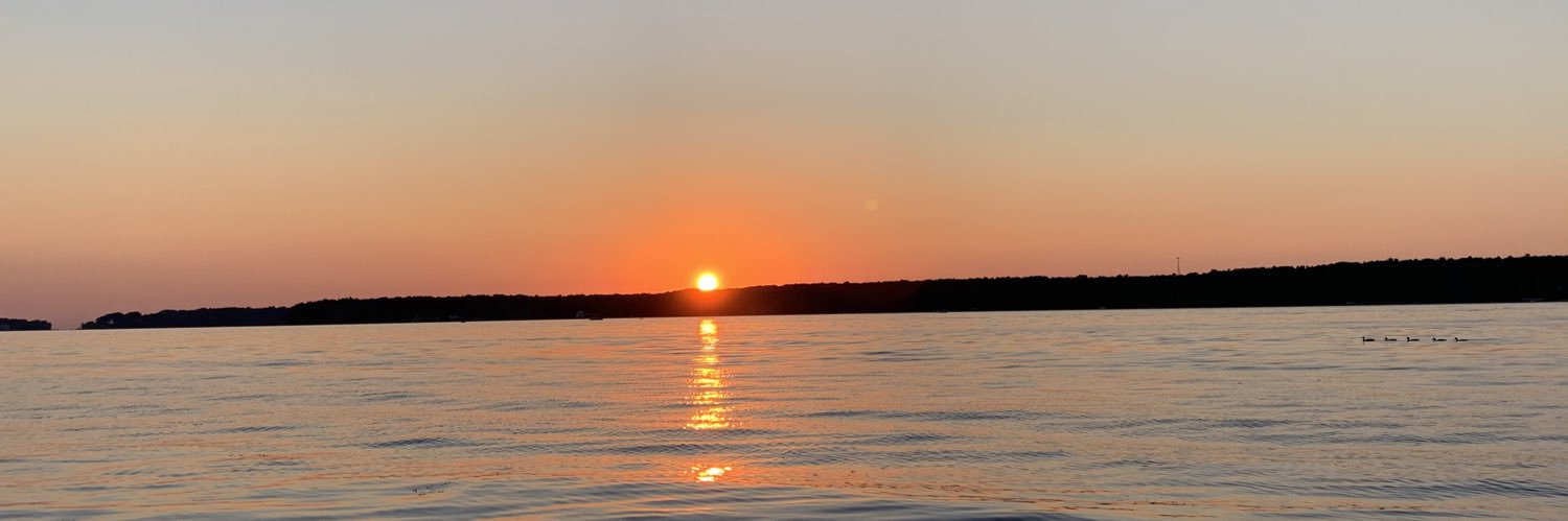 Izzz_connn's profile banner image