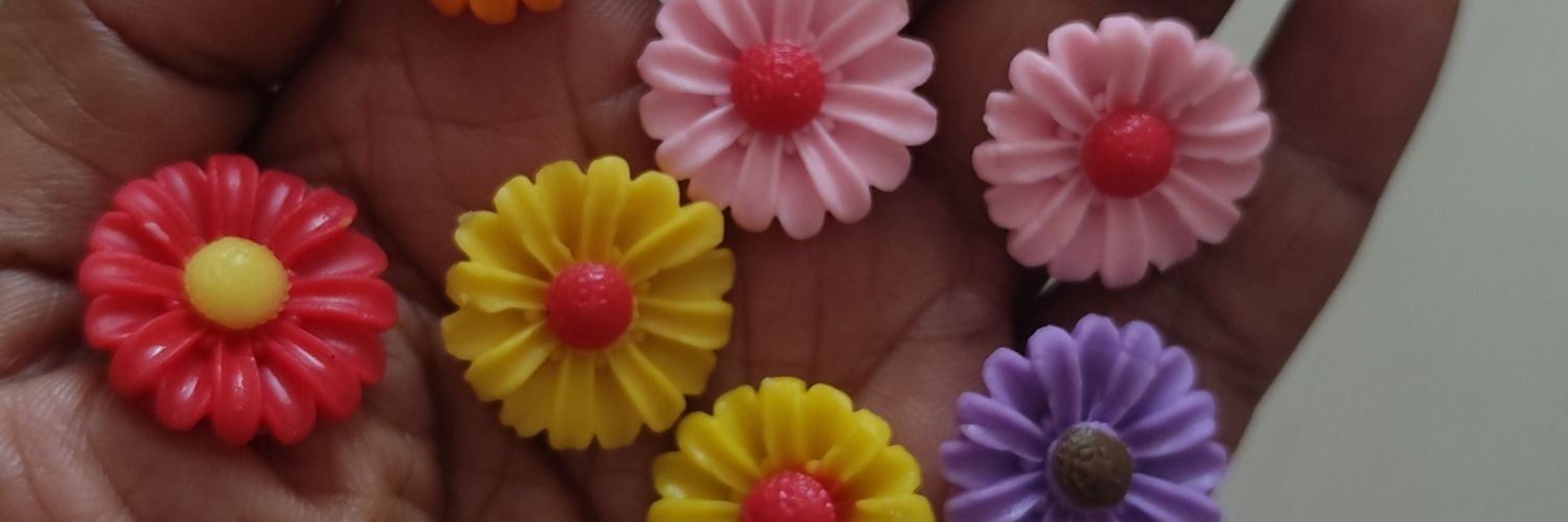 QuillsandVee's profile banner image