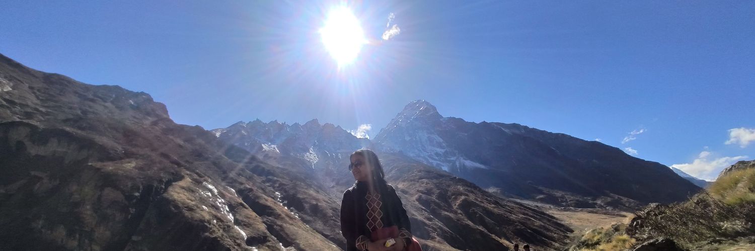 rekhakothari's profile banner image
