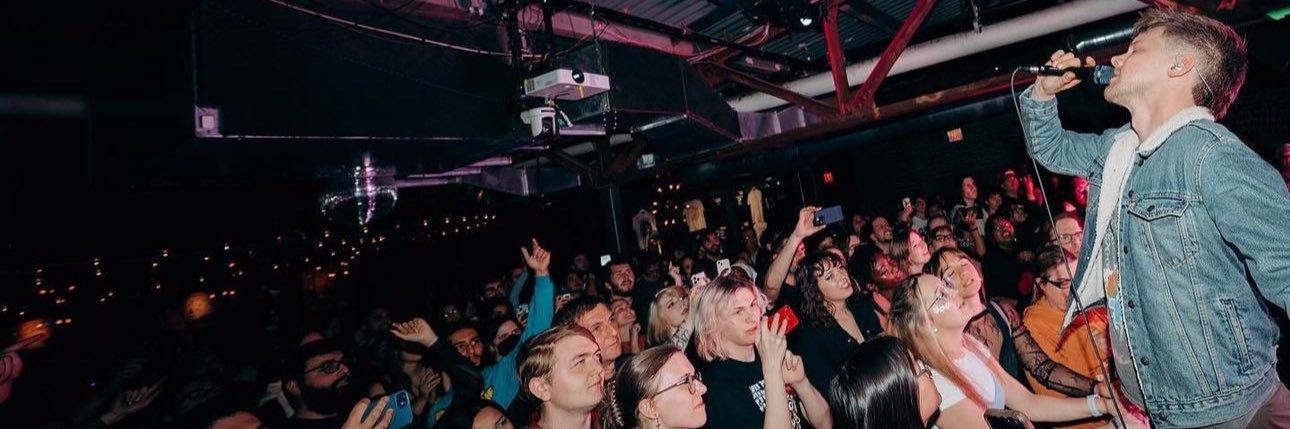 catstielle8's profile banner image