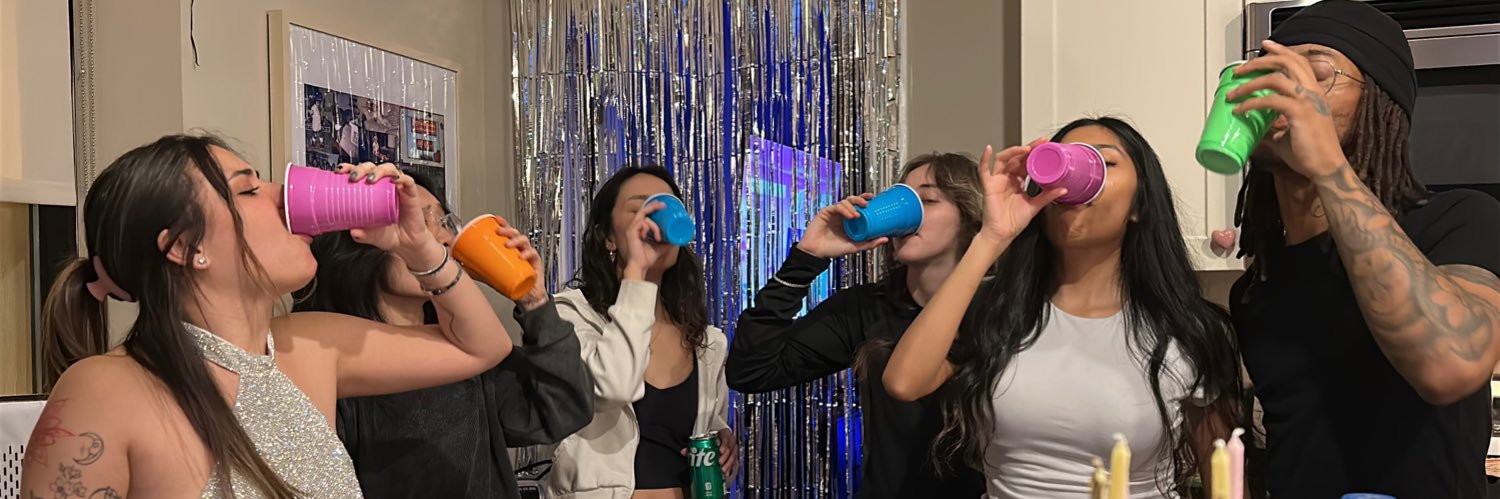 hennymoleiro's profile banner image