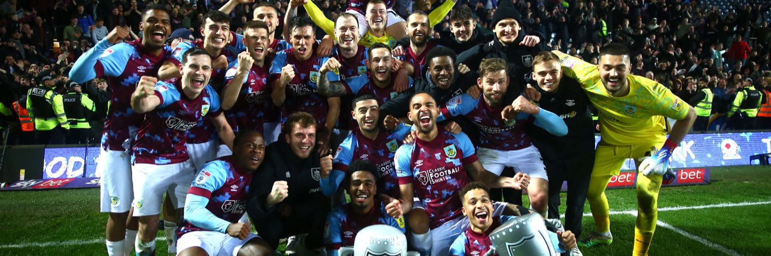 dazarnone's profile banner image