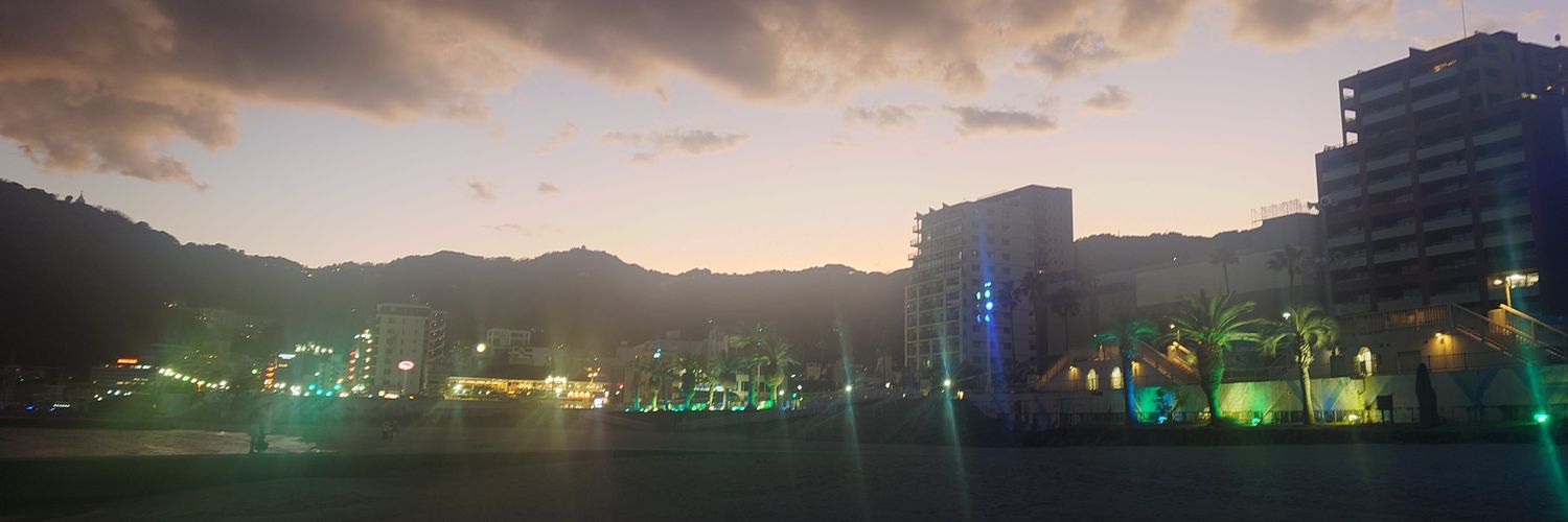 すらさーふ banner