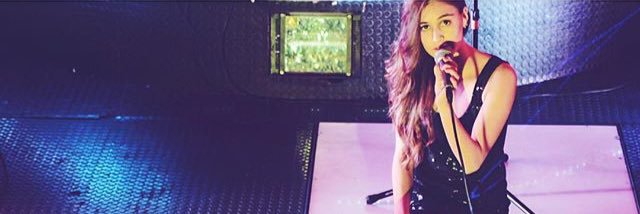 anamynz's profile banner image