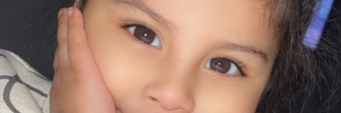 ashle_hdz's profile banner image