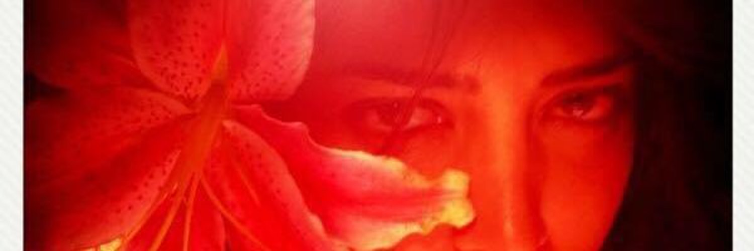 shruti haasan Profile Banner