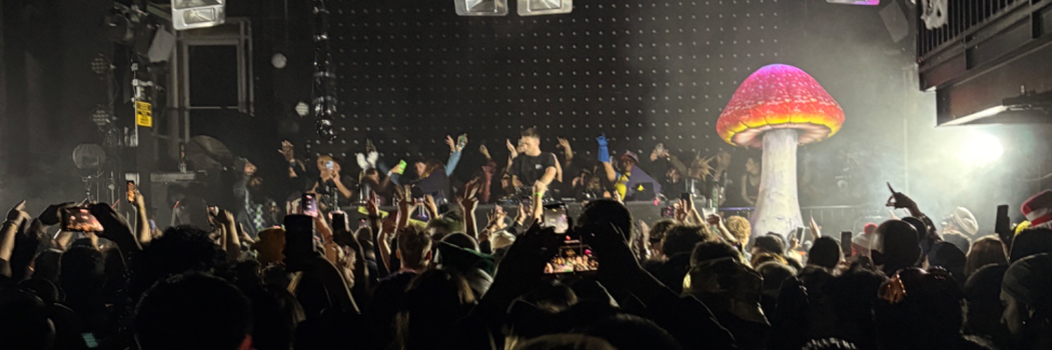 novaswoop's profile banner image