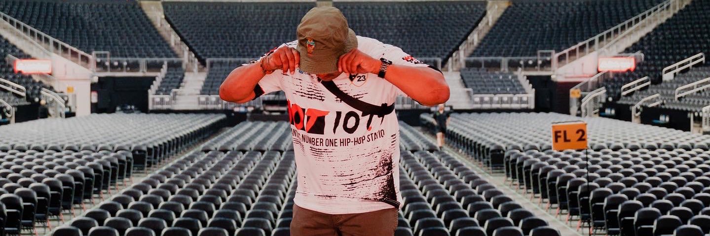 Kyle Santillian banner