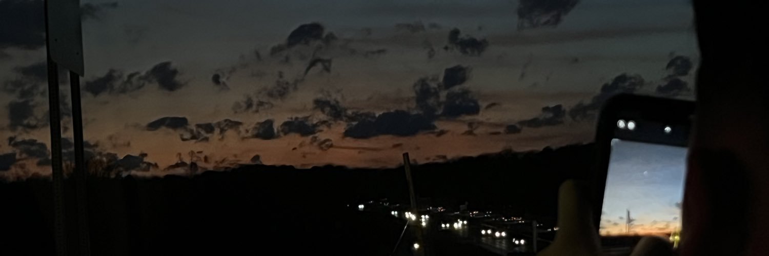 _alexaamm's profile banner image