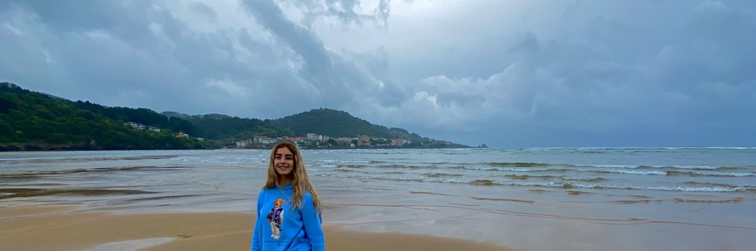 helenngg_'s profile banner image