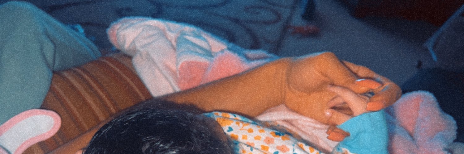 chinitacourt's profile banner image
