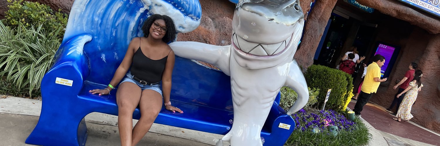 myamariaa's profile banner image