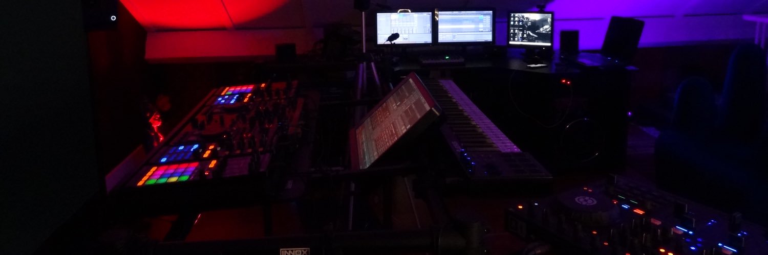 djdenz's profile banner image