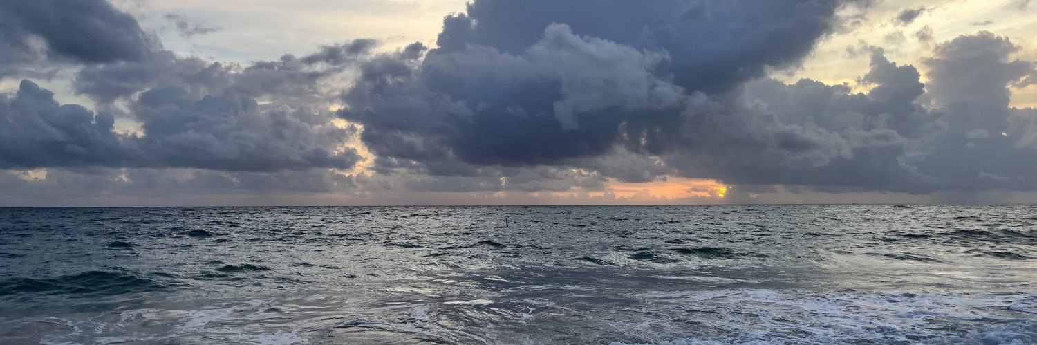 __lorenmac__'s profile banner image