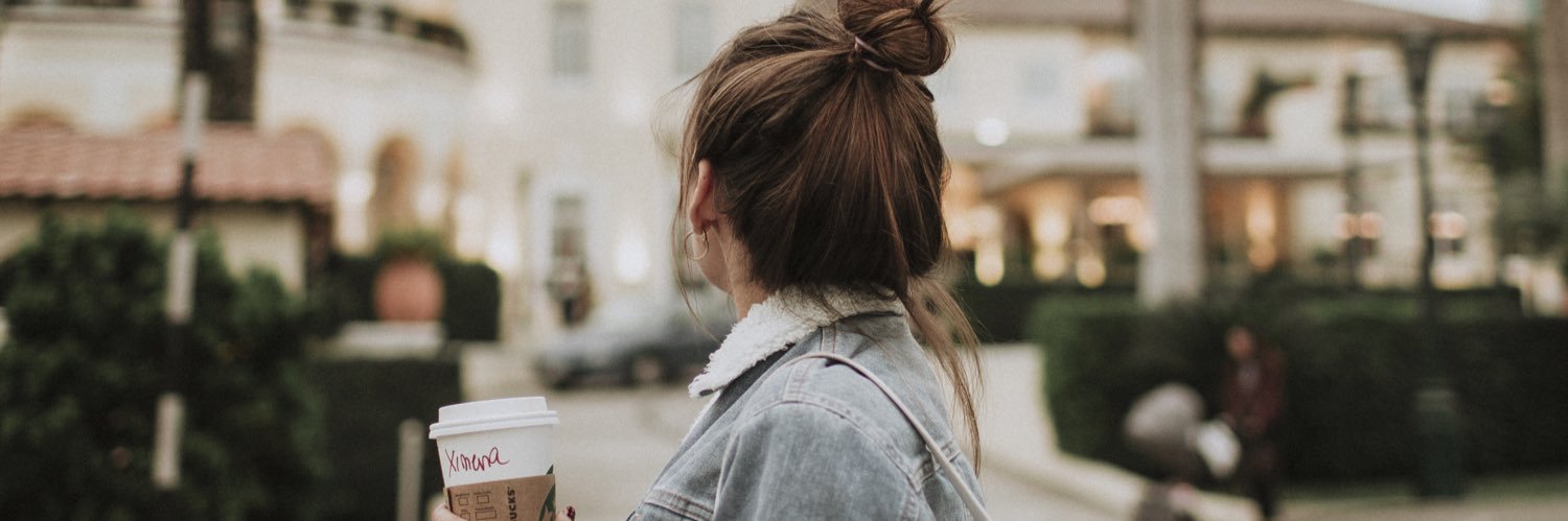Ximena Hoyos ♛ banner