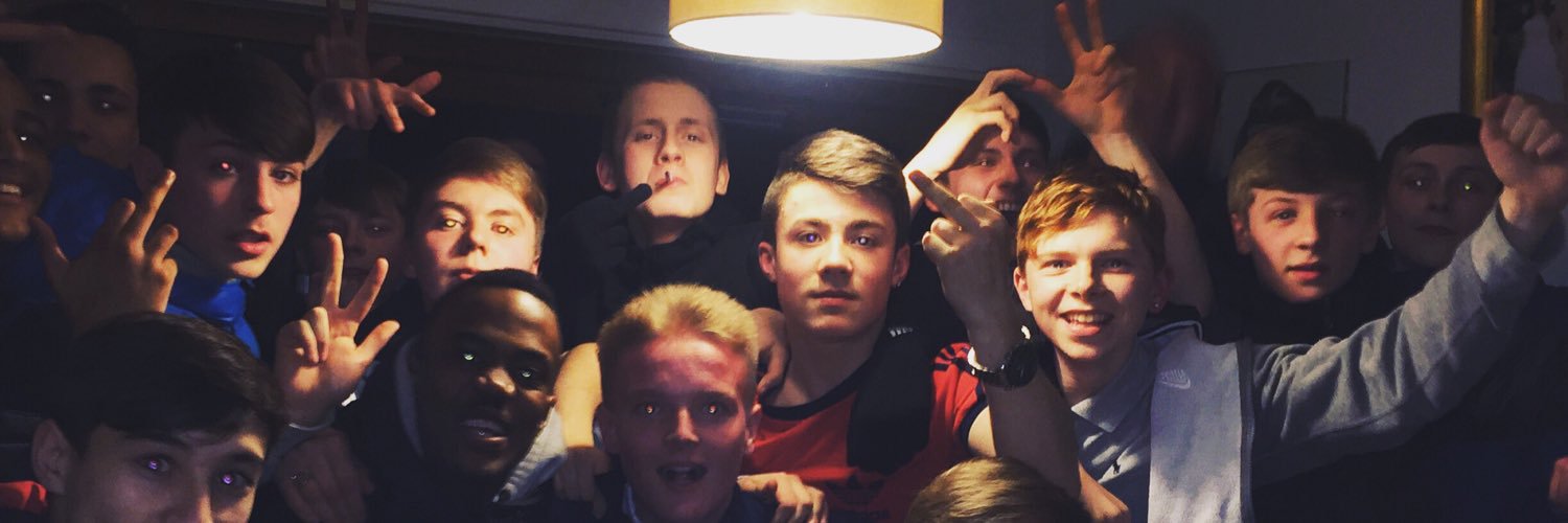 weeJohnLee's profile banner image