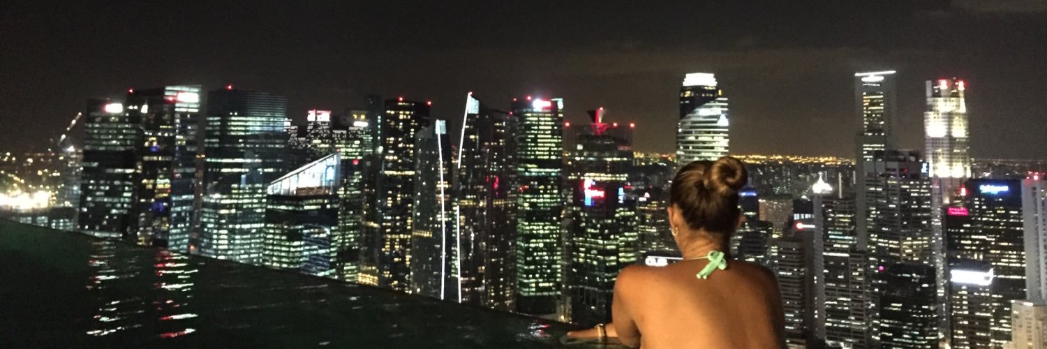 1caroarango's profile banner image