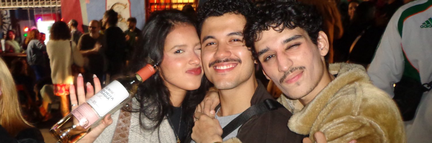 juleeasantana's profile banner image