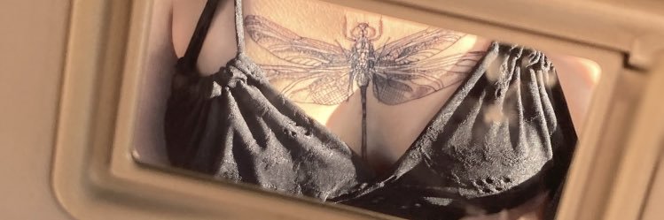 xhllen's profile banner image