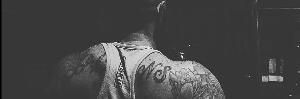 EST_199X's profile banner image