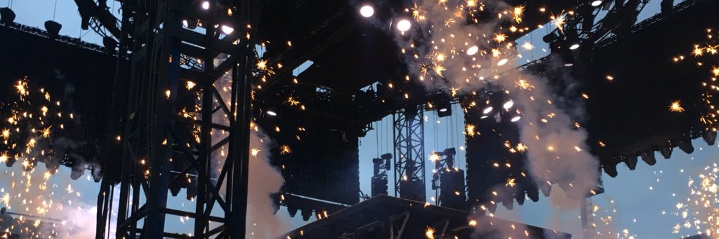 ezprivate's profile banner image
