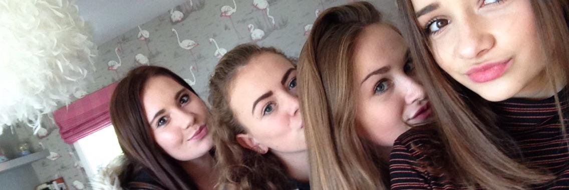 Issy__Chester's profile banner image