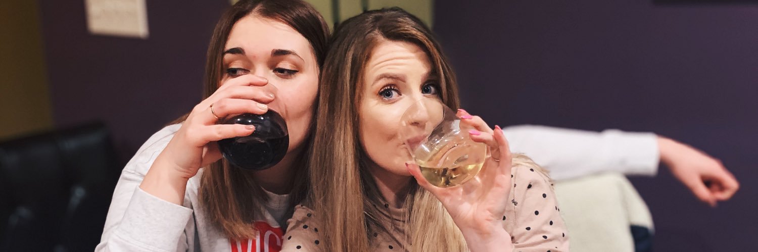 embauer____'s profile banner image